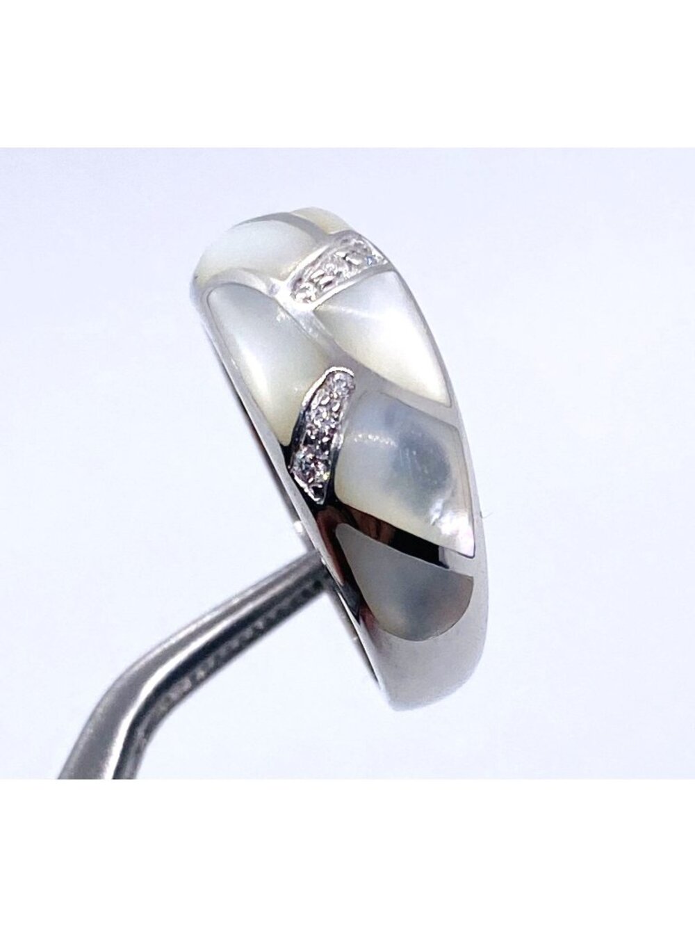 Kabana Mother Of Pearl Inlay Woman Diamond Ring Size 7